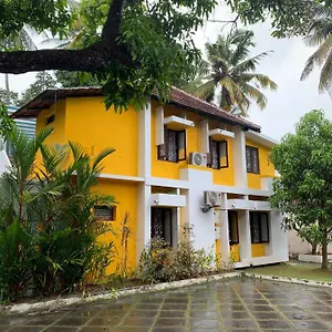  Homestay Mother's India
