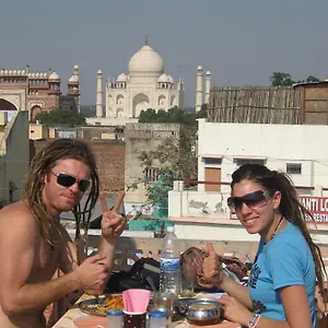Sai Palace Walking Distance From Taj Mahal--view Of Taj Mahal , Агра Индия